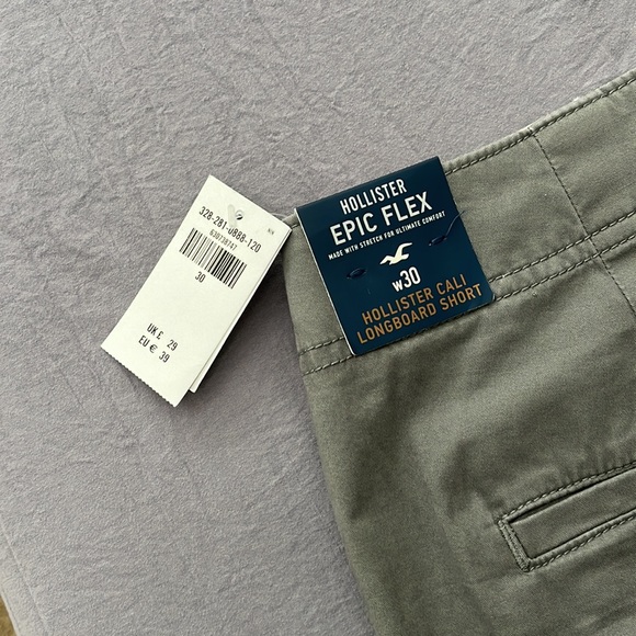 - HOLLISTER SHORTS - Picture 2 of 2